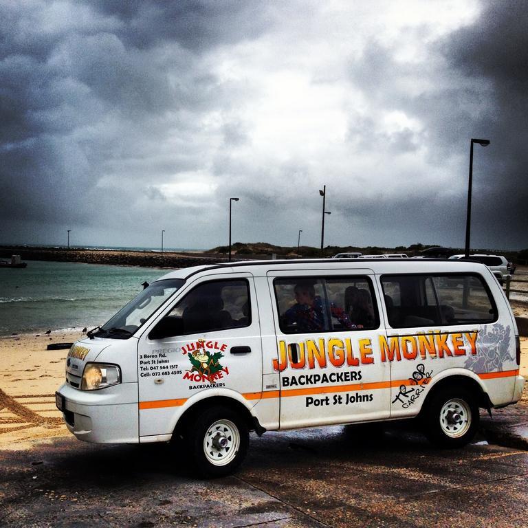 Port Saint Johnʼs Jungle Monkey Backpackersホステル エクステリア 写真